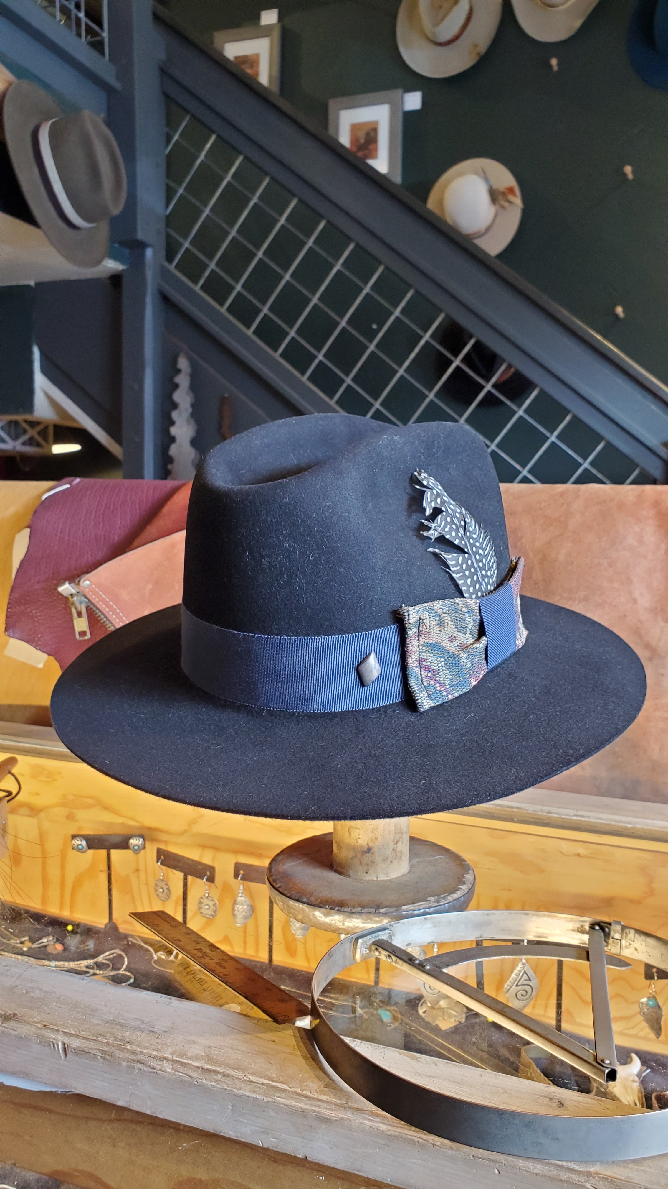 Custom hat #1081 size 7 1/4+